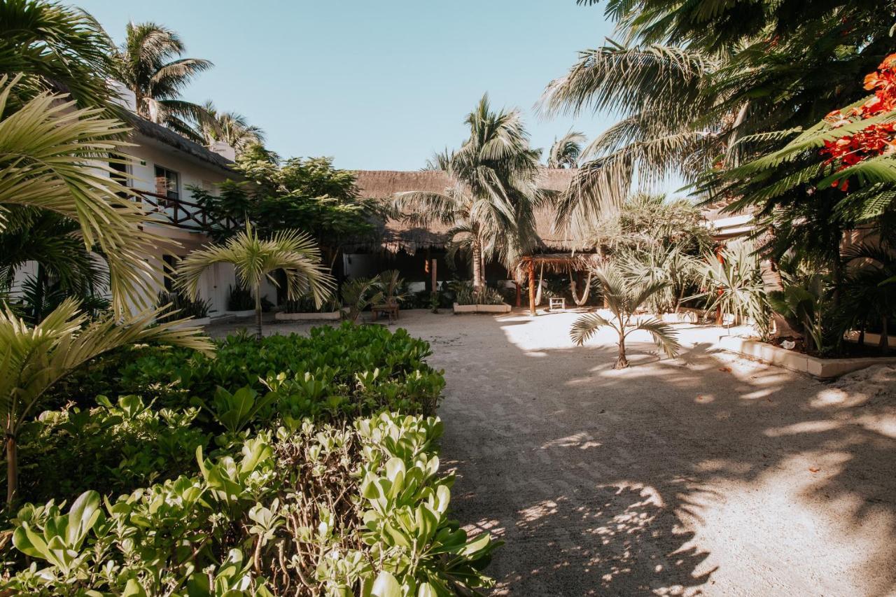 La Diosa Kali Beach Front Hotel Isla Holbox Exterior photo