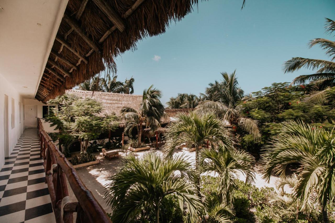 La Diosa Kali Beach Front Hotel Isla Holbox Exterior photo