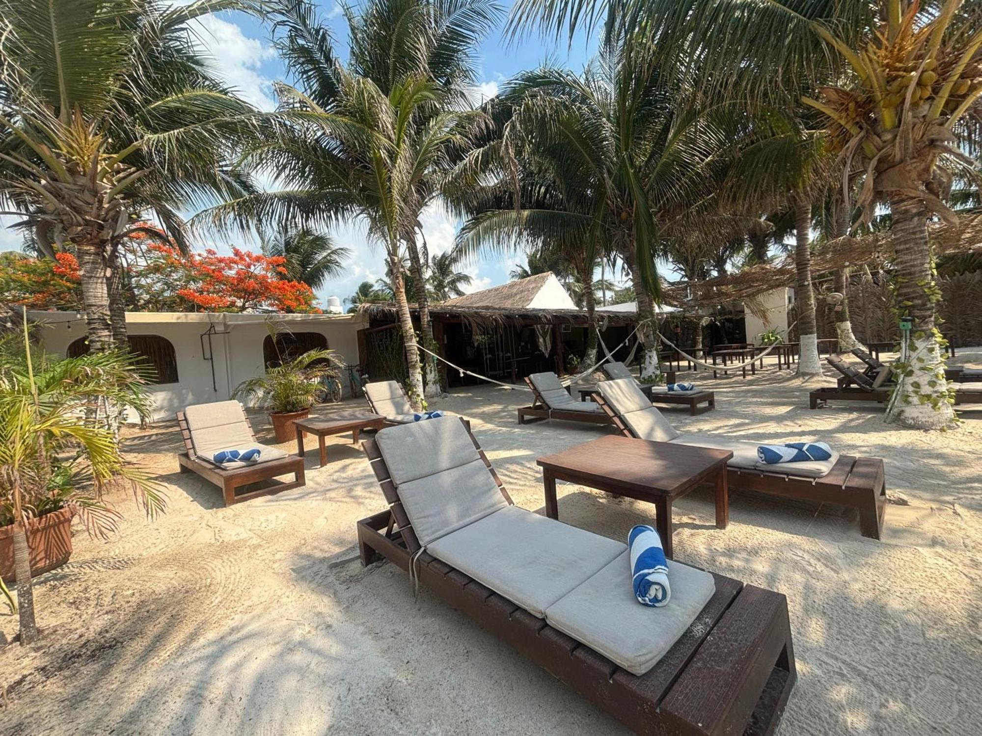 La Diosa Kali Beach Front Hotel Isla Holbox Exterior photo